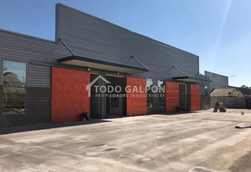 acceso camiones galpon