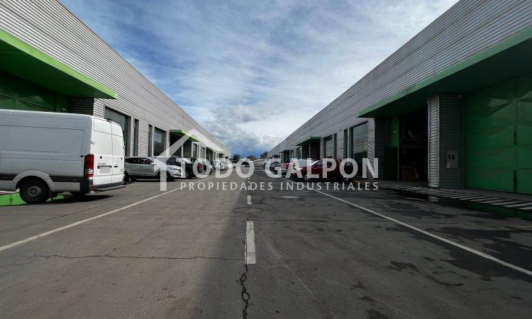 Estacionamiento galpones